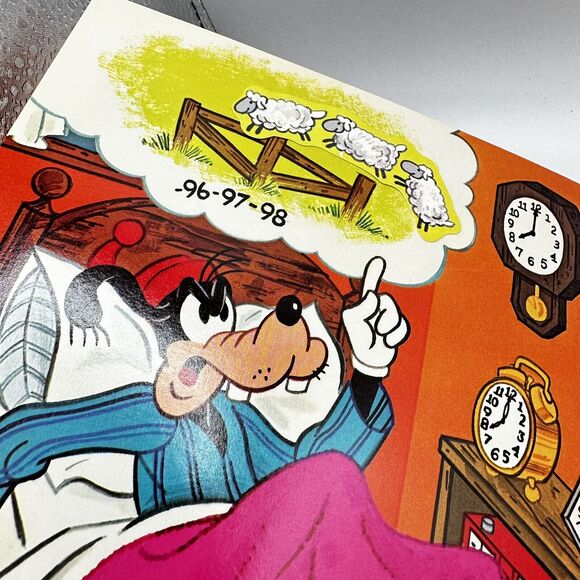 Vintage Put and Play 80s Walt Disney Goofy's Sleepless Night Paperback book - Picture 7 of 8